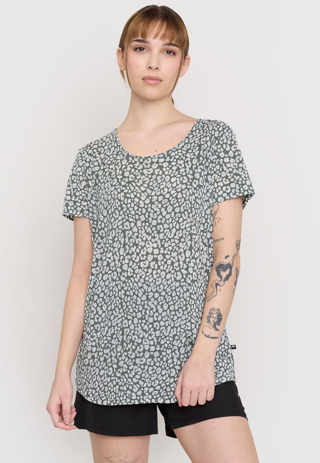 Polera Mujer Deportiva Relaxed Animal Verde
