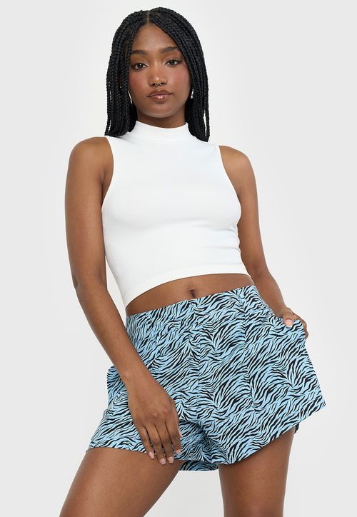 Short Mujer Pinzas Cebra Celeste