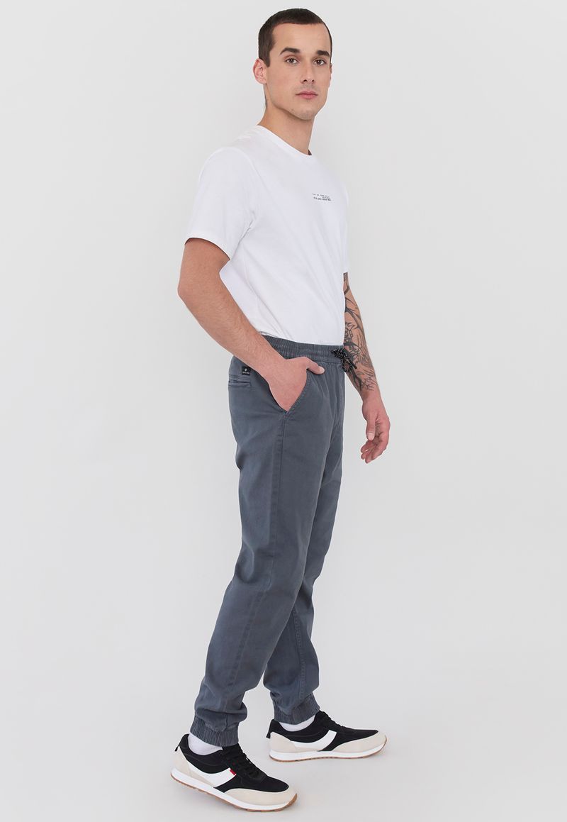 label-3
