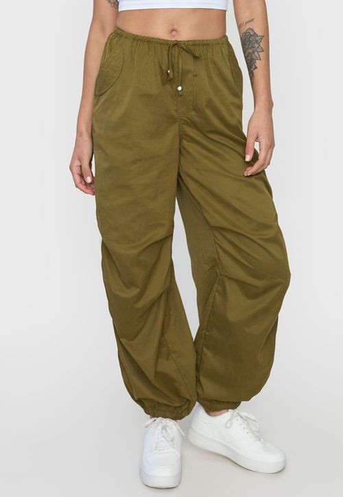 Pantalón Mujer Parachute Color Verde