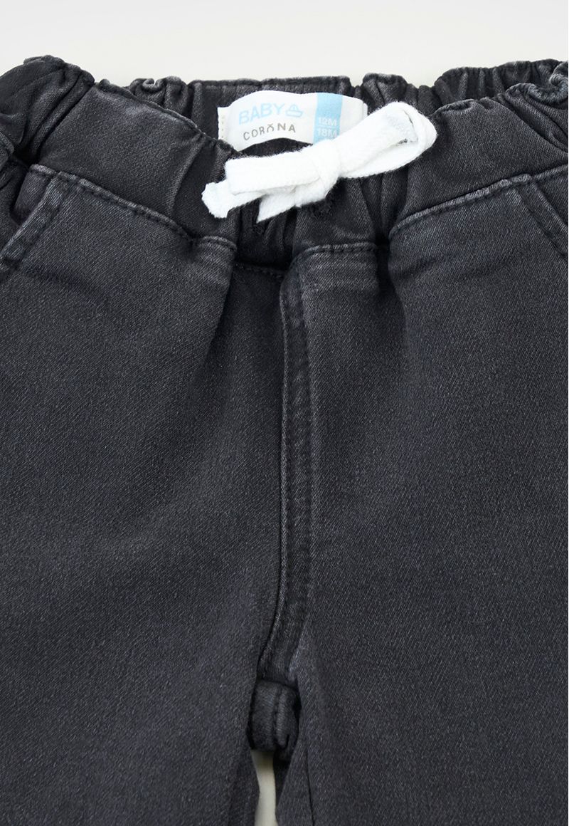label-3