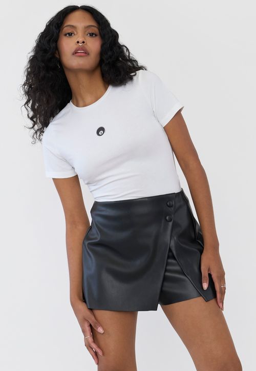 Short Mujer Falda Ecocuero Negro