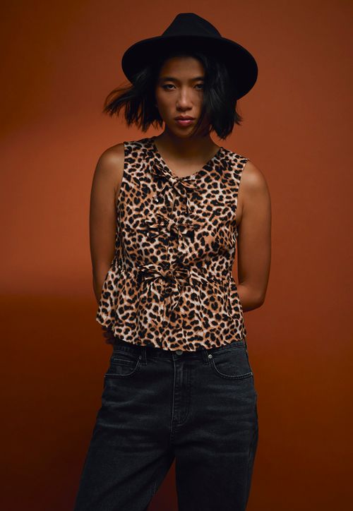 Blusa Mujer Sin Mangas Amarras Animal Print Café