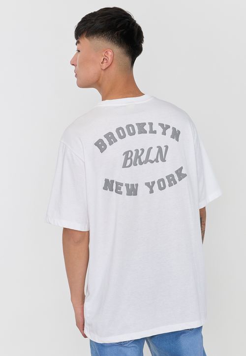Polera Hombre Emboss College Blanco