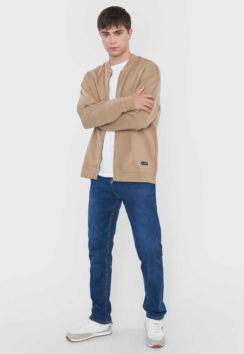 label-3