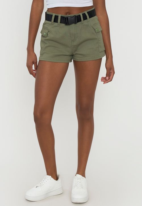 Short Mujer Cargo Cinturón Verde