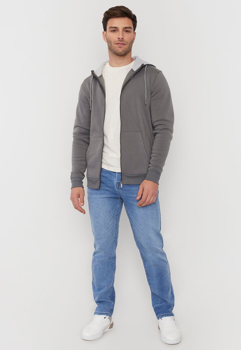 label-3
