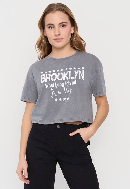 Polera Mujer Fun Manga Corta Crop Gris Brooklyn Acid Wash