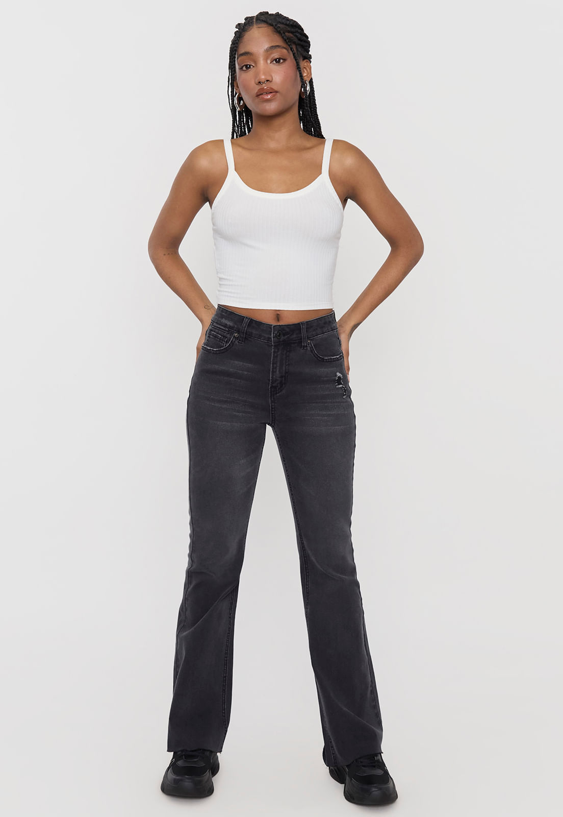 Jeans Mujer Negro Calce Flare