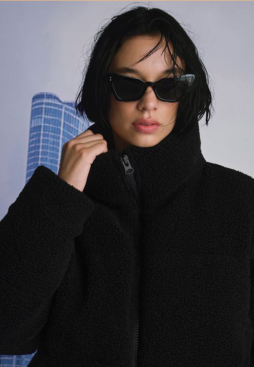Chaqueta Mujer Teddy Negro Cuello Alto