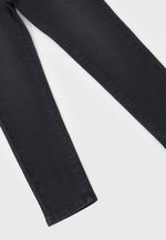 label-4